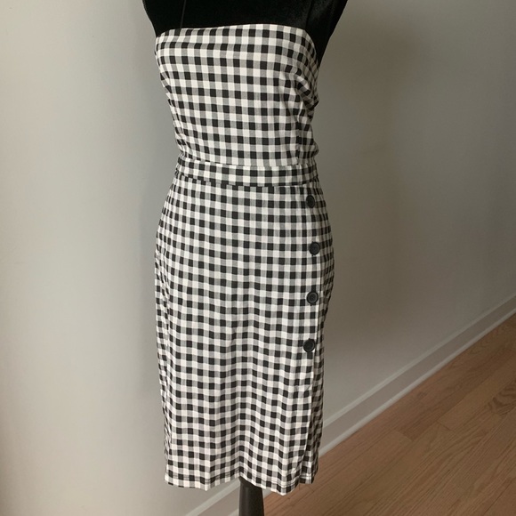 essue Dresses & Skirts - New Essue Women's Gingham Strappy Back Dress L